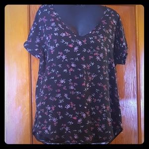 Short sleeve black shirt with pink flowers